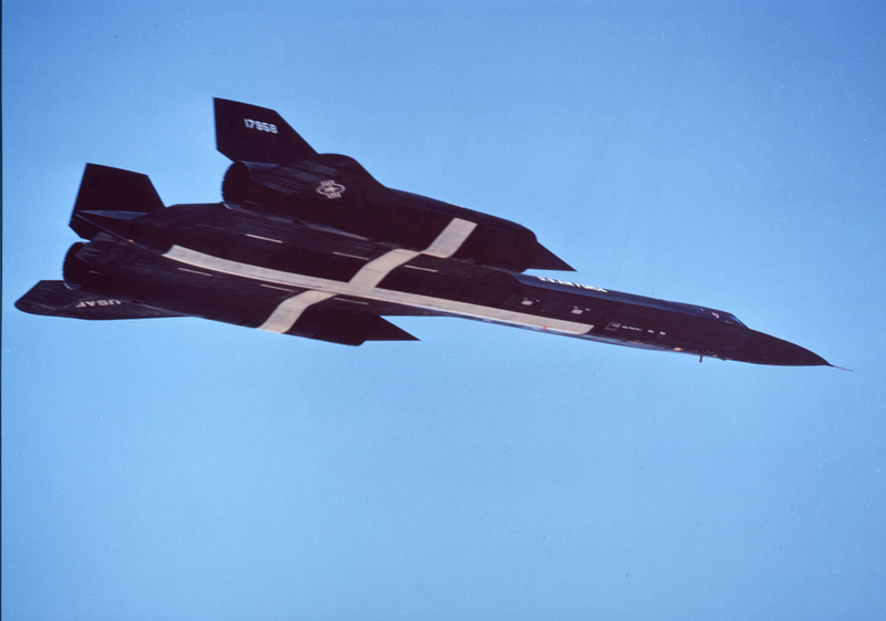 Illustration for article titled Rare photos of the SR-71 Blackbird show its amazing history